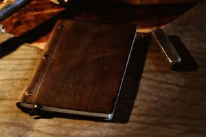 3-Screw Vachetta Leather Journal - Walnut Brown