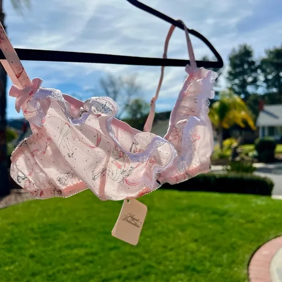 Agent Provocateur Cinta Soft Cup Bra Girly Ruffle Balconette Bra Pink Size 3 NWT