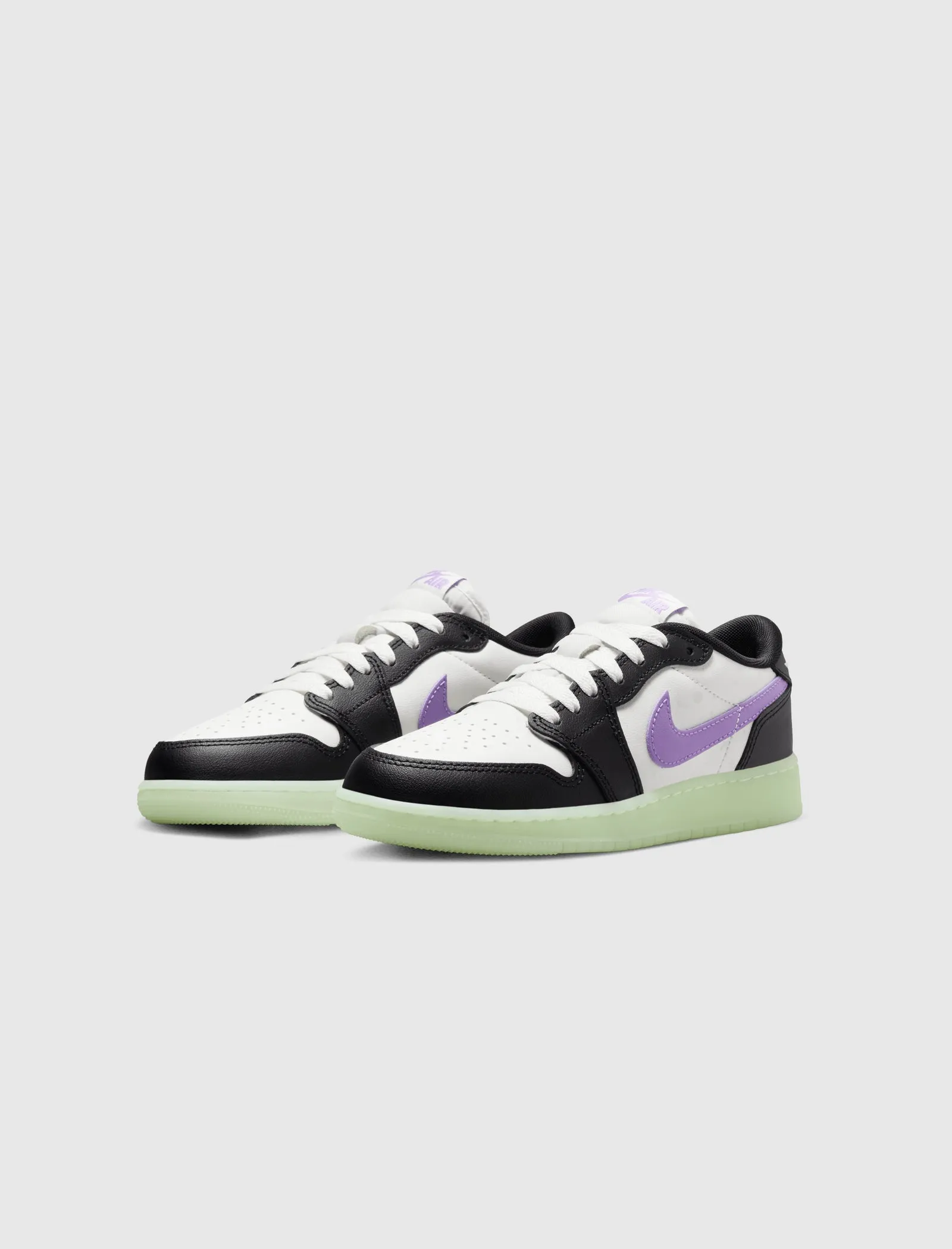 AIR JORDAN 1 LOW OG "BLACK RASPBERRY" GS