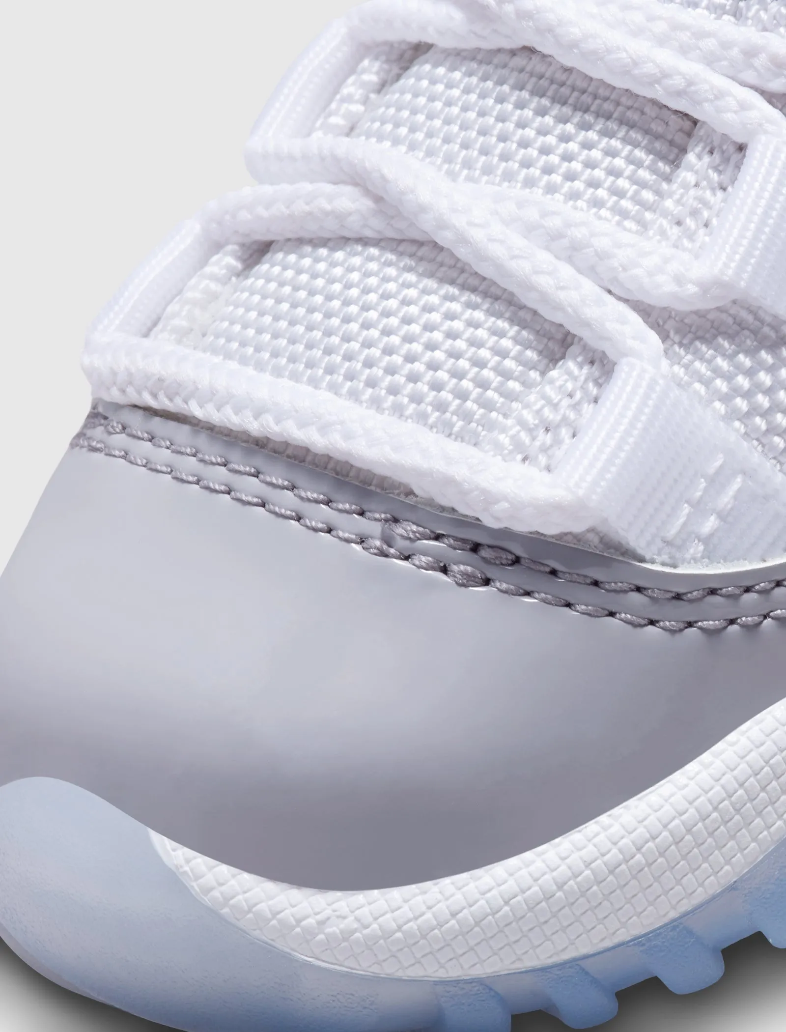 AIR JORDAN 11 RETRO LOW "CEMENT GREY" TD