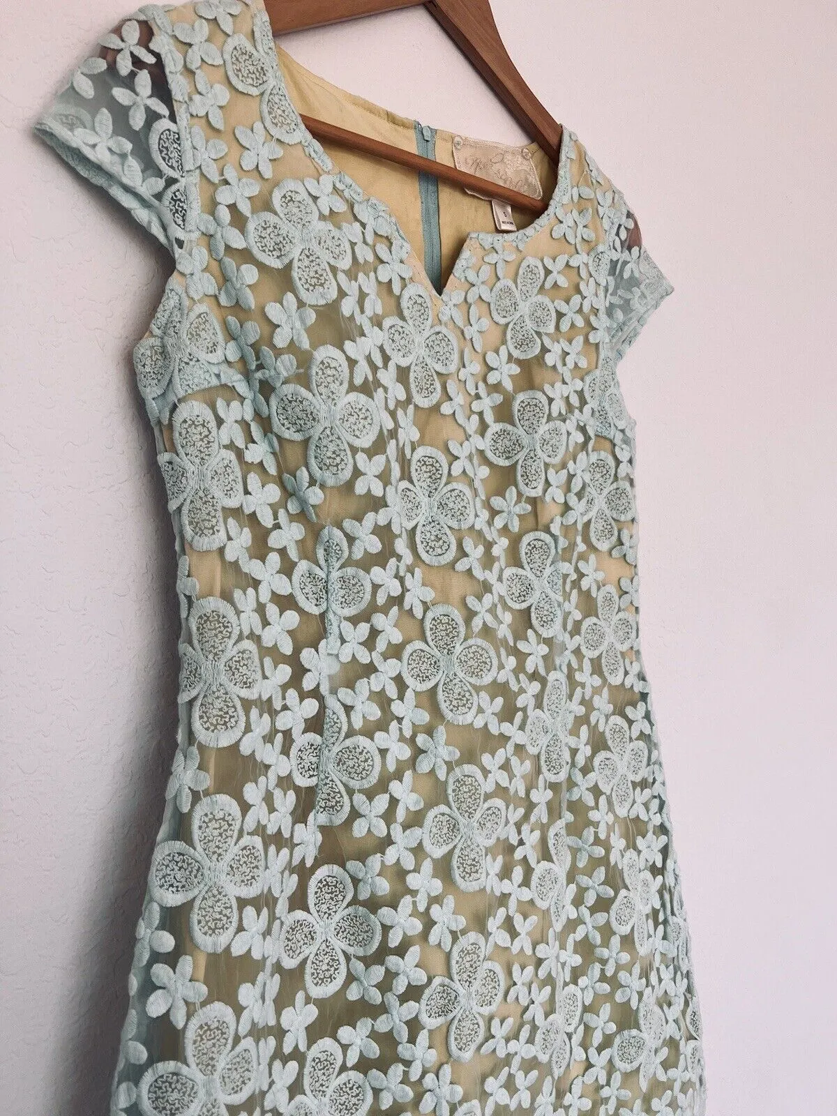 ANTHROPOLOGIE Nick & Mo Floral Blue Dress Sz S Lace Overlay 3/4 Sleeves Coquette