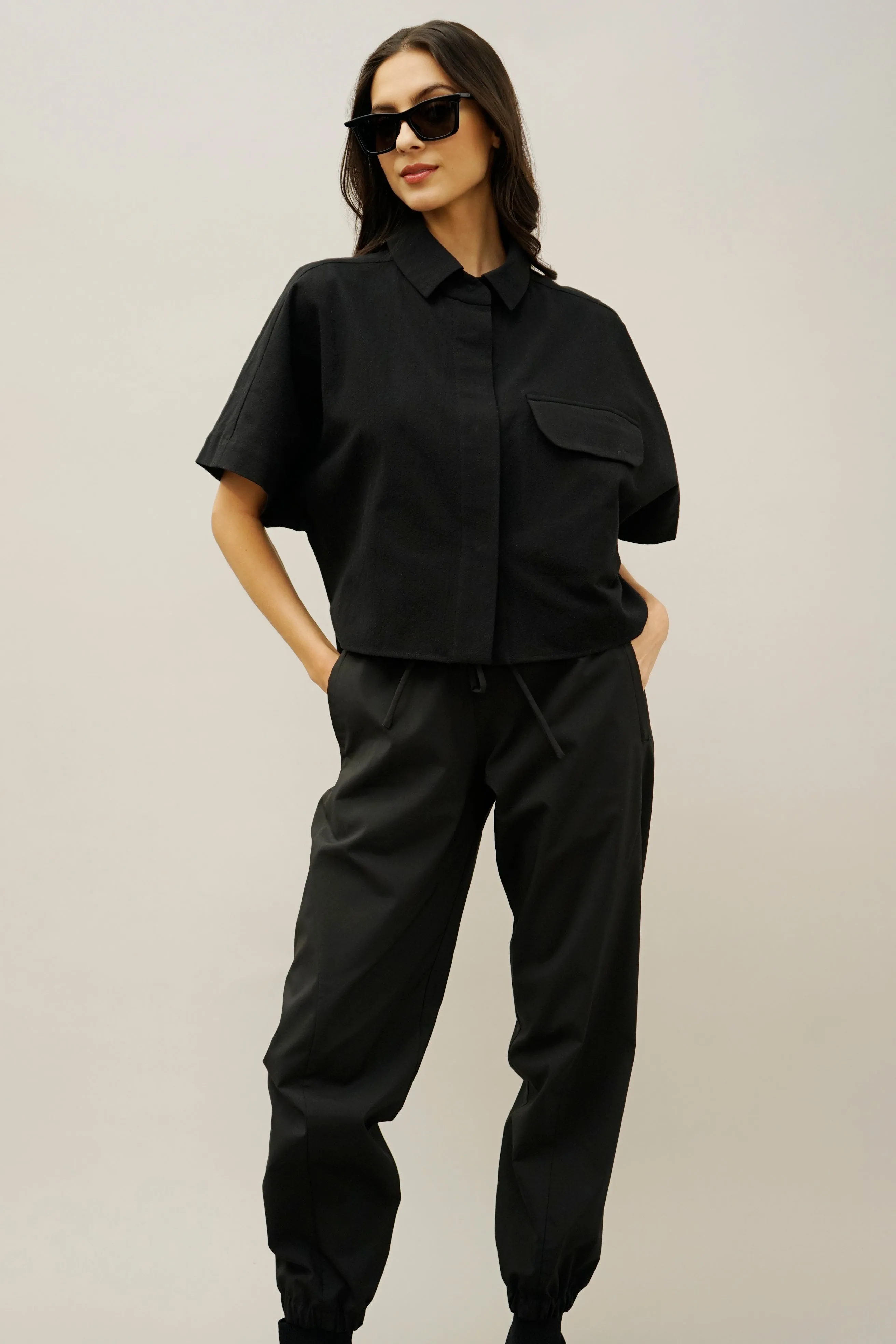Avram Black Short-Sleeve Button-Down Shirt – Relaxed Fit