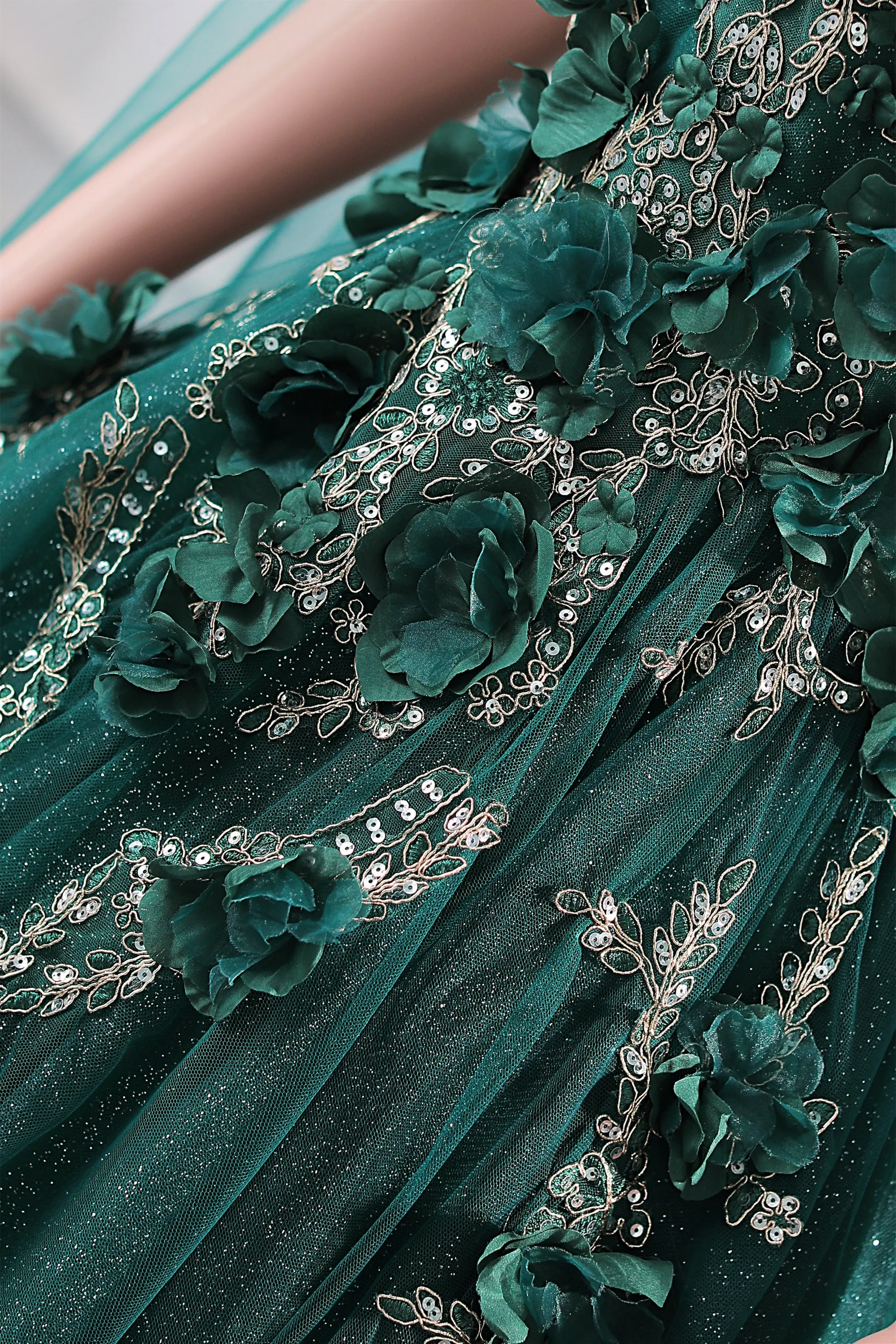 Dark Green Appliques Beaded Flowers Ball Gown Qunice Dresses