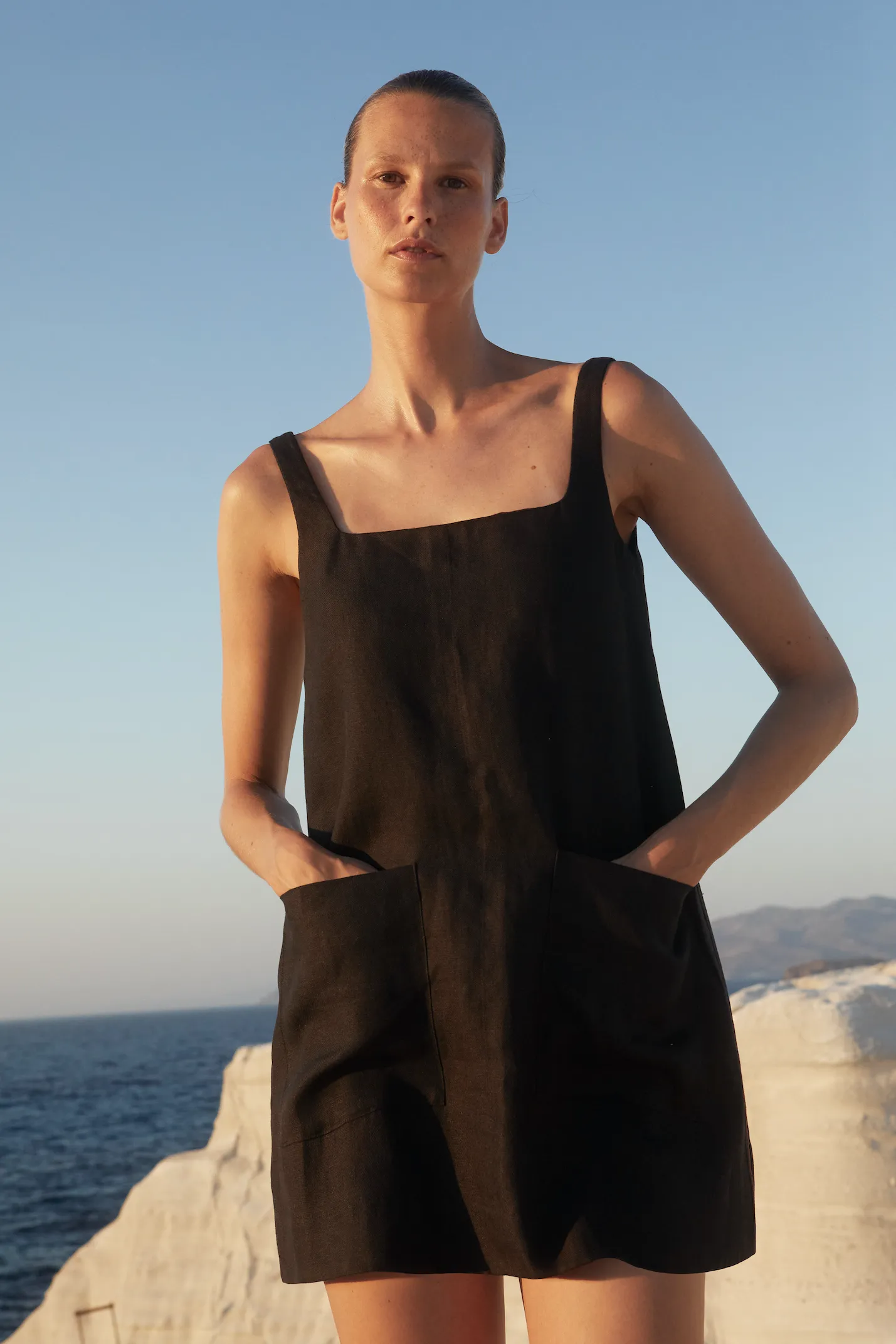 Delphi A-line Mini Dress - Black