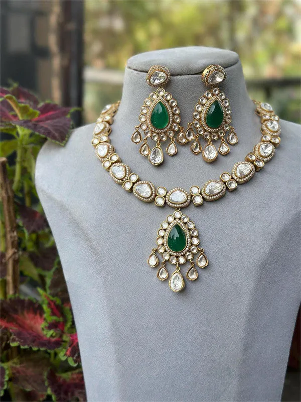 Fashion Vibes Presents Exclusive Kundan Necklace Set