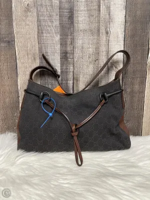 Handbag Luxury Designer By Gucci, Size: Medium