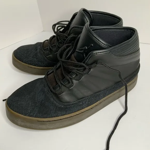 Jordan Westbrook 0 black sneakers size 7 Y boy EUC