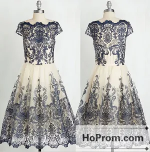 Knee Length Lace A-Line Prom Dresses Homecoming Dresses