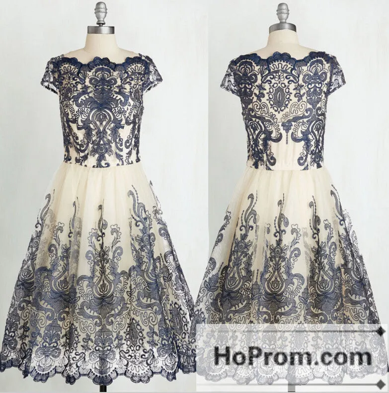 Knee Length Lace A-Line Prom Dresses Homecoming Dresses