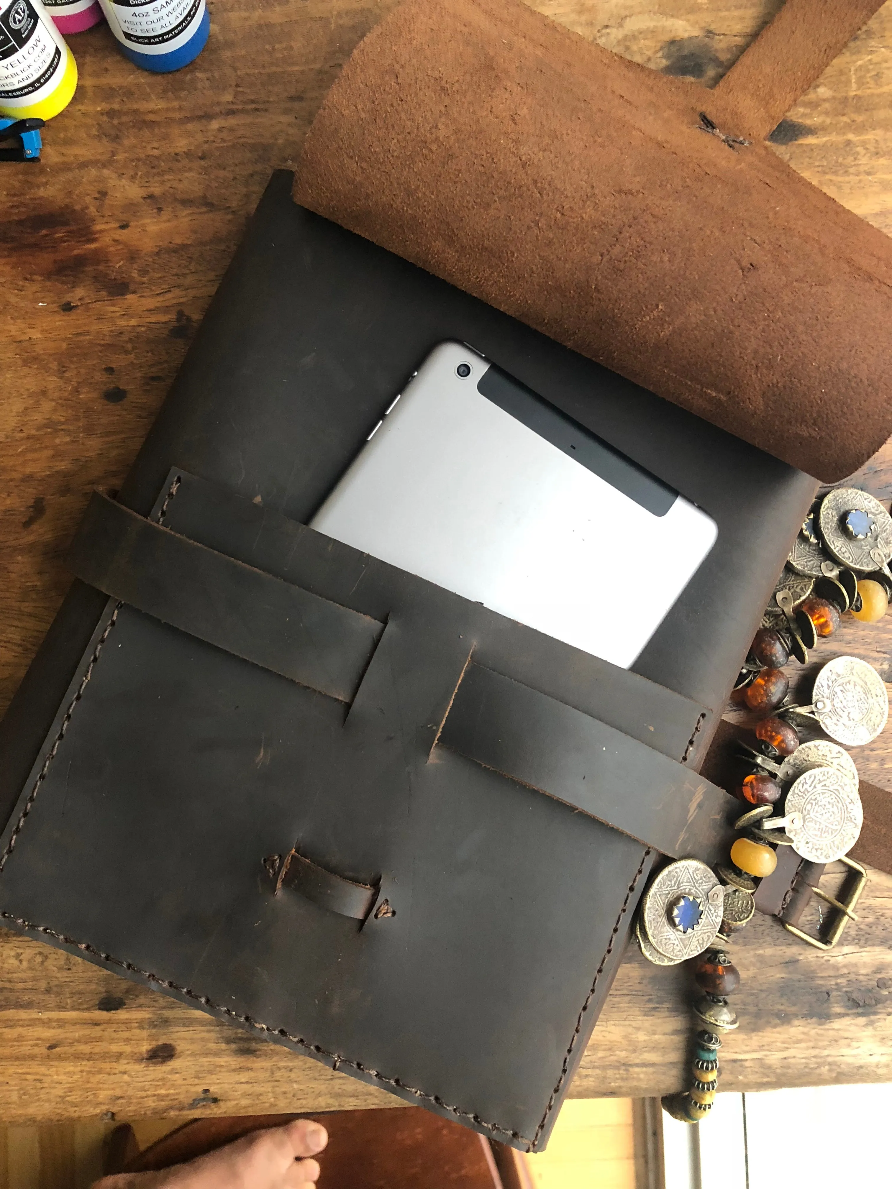 Large Sketchbook / Handmade Leather Refillable Sketchbook / iPad Pocket / Pencil Holder