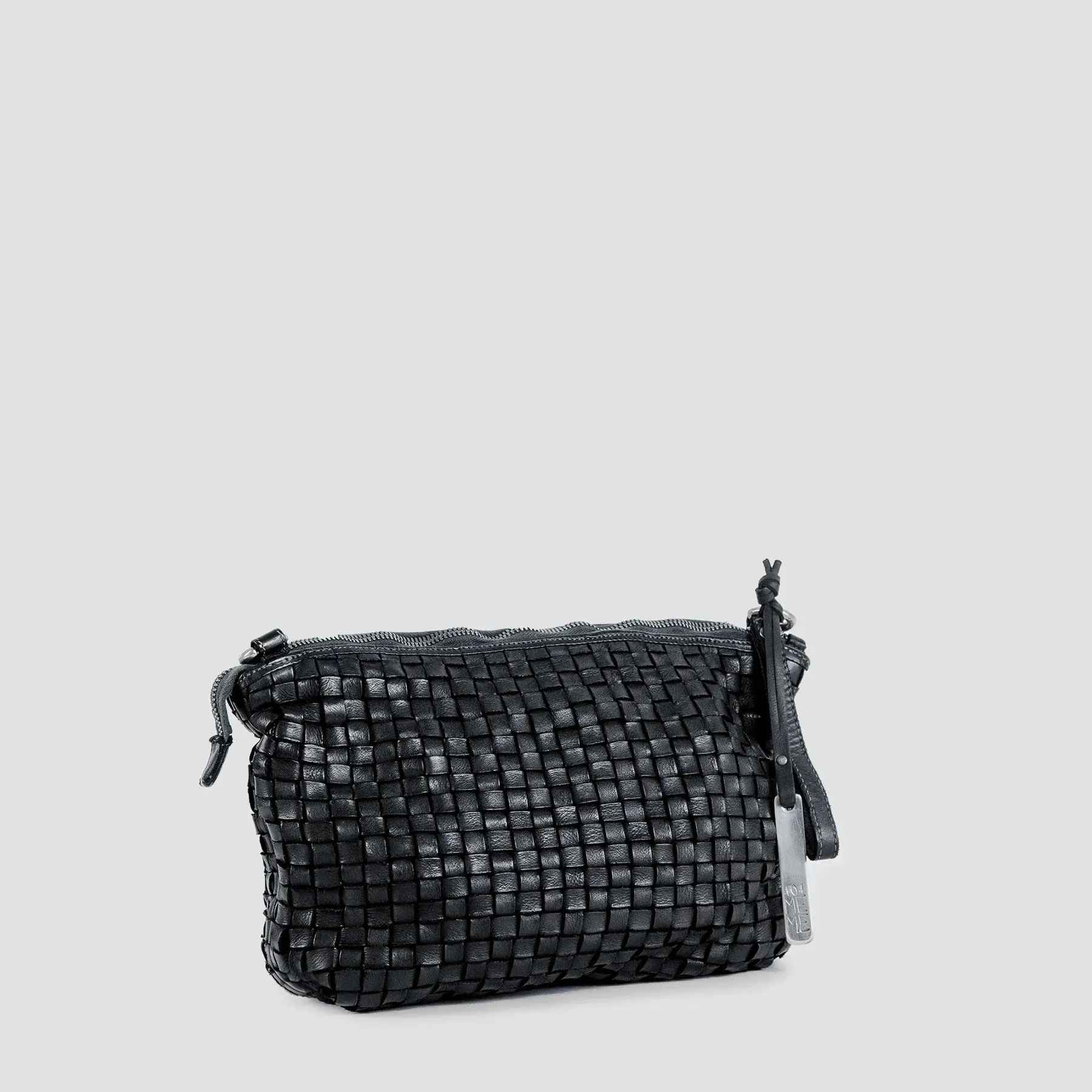LOLA WOVEN BLACK