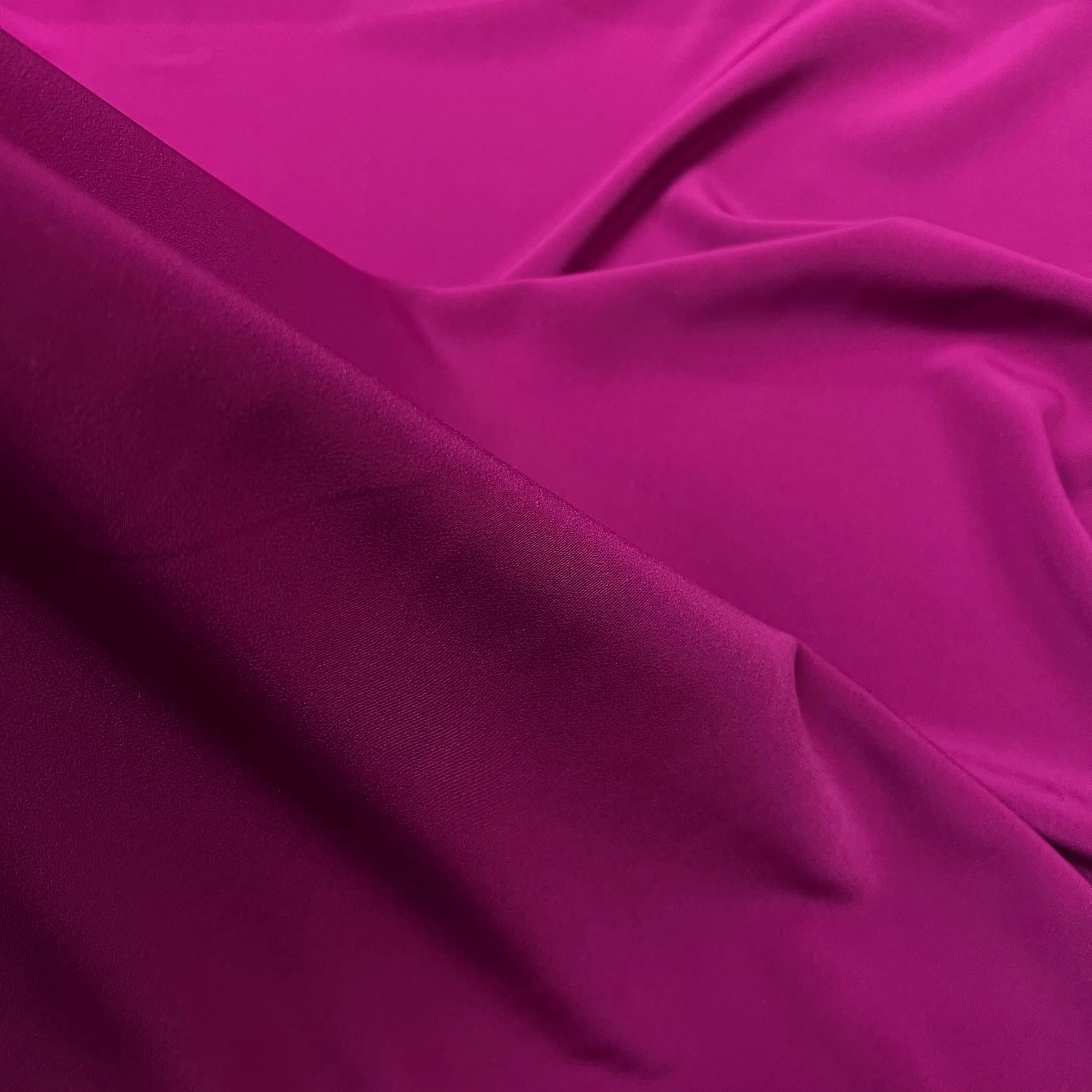 Luxury Crepe - Cerise