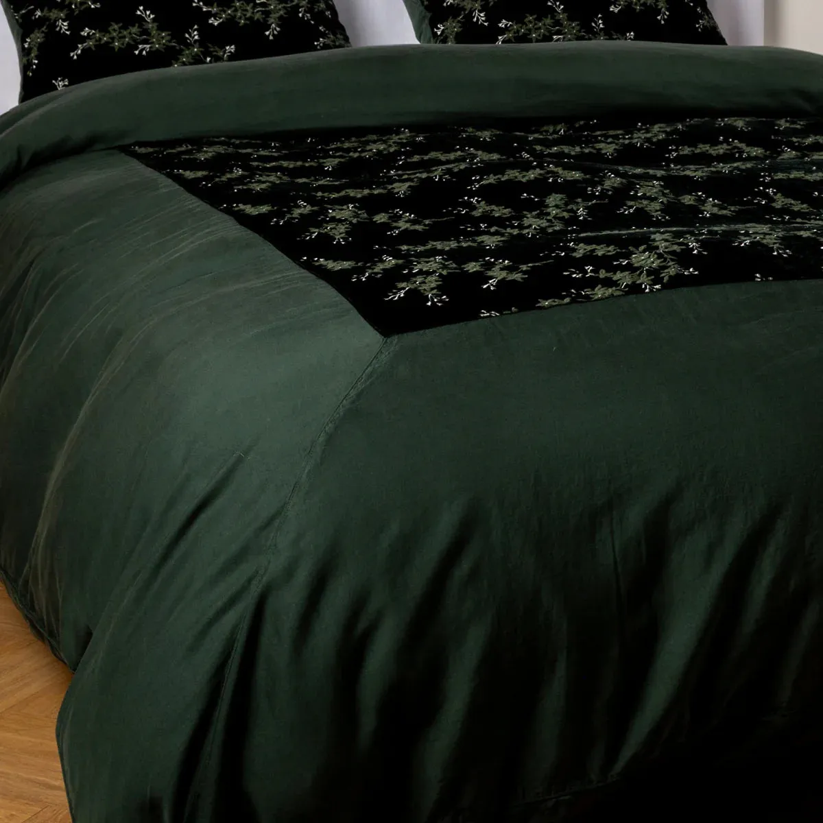 Lynette Luxe Duvet Cover