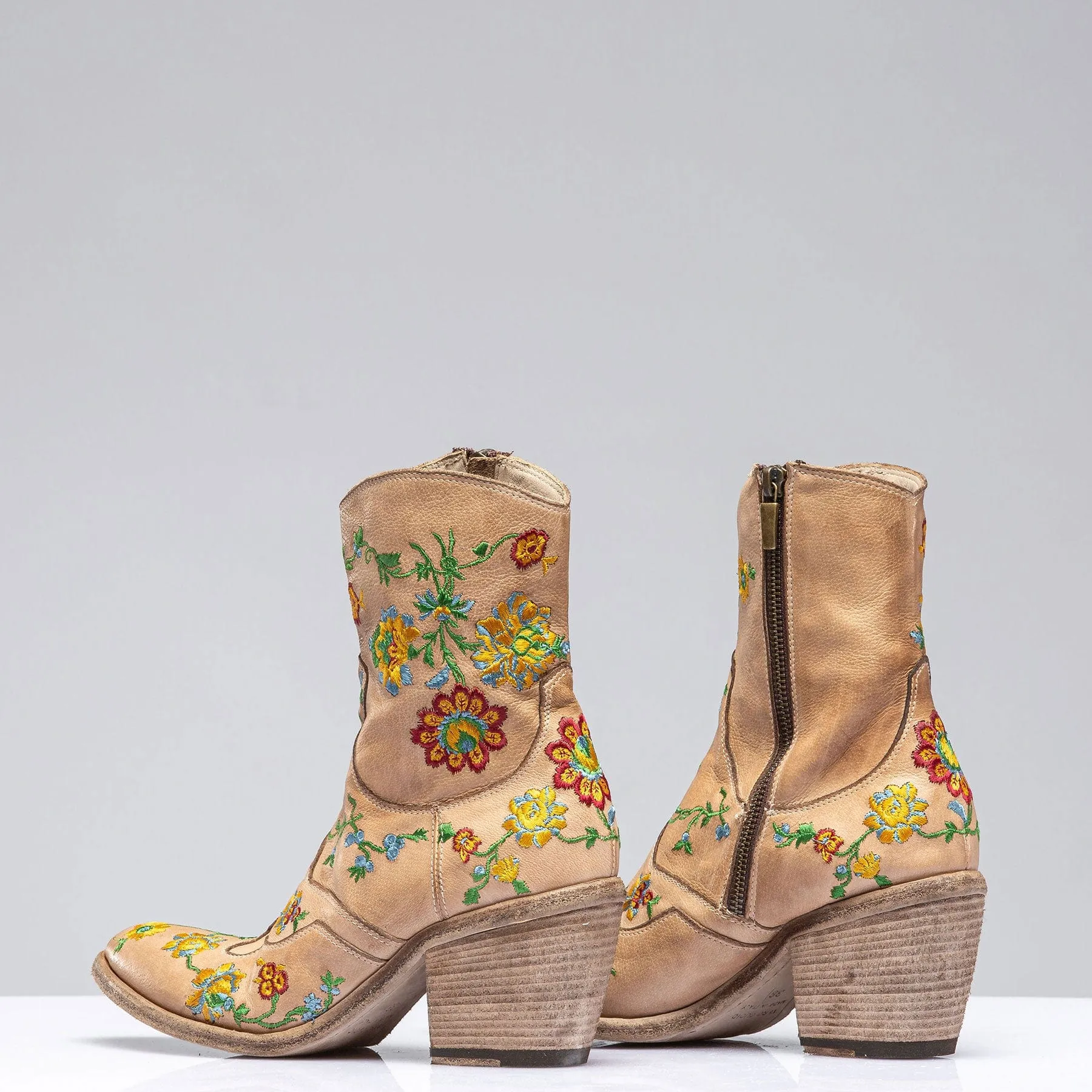 Mallory Embroidered Boot In Off White