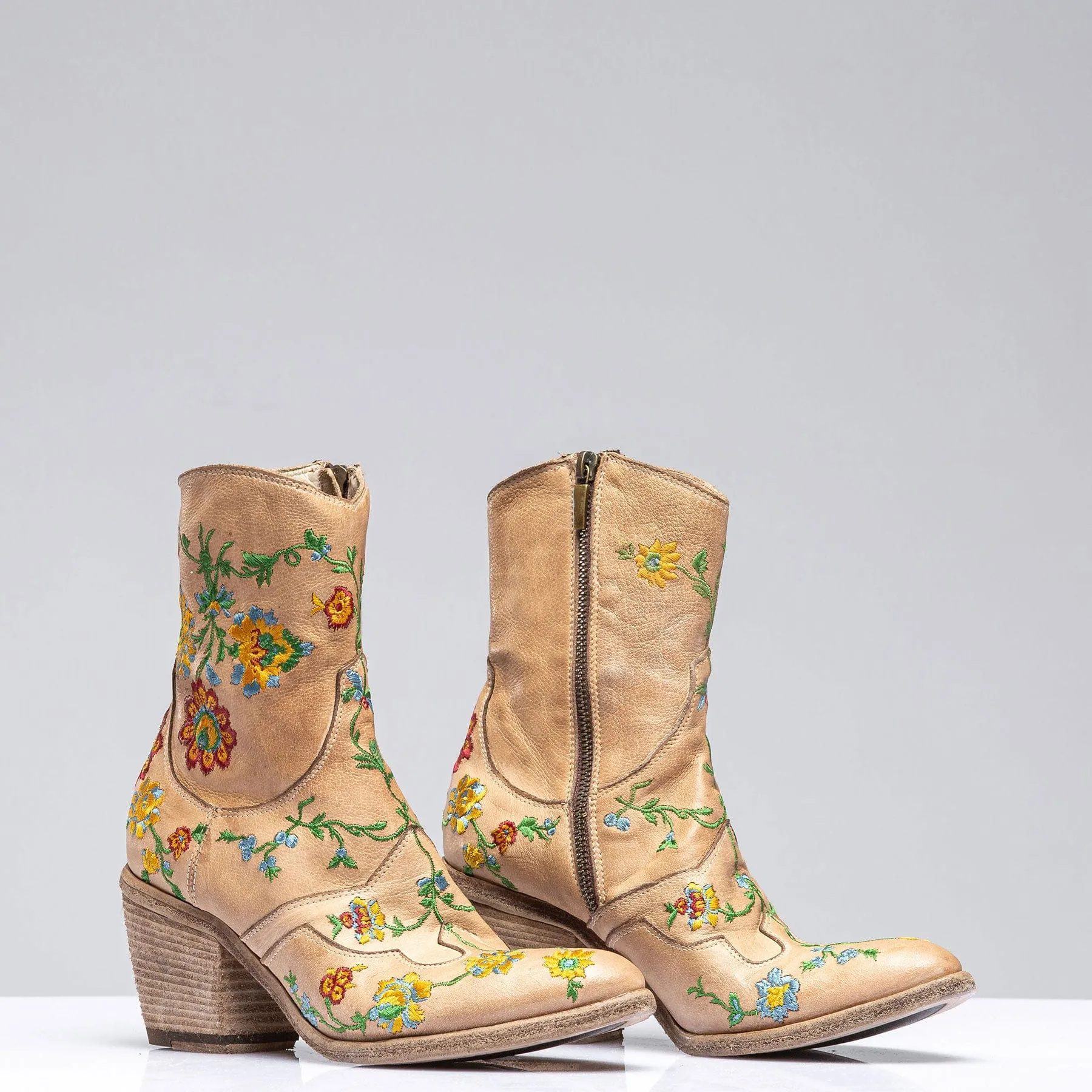 Mallory Embroidered Boot In Off White