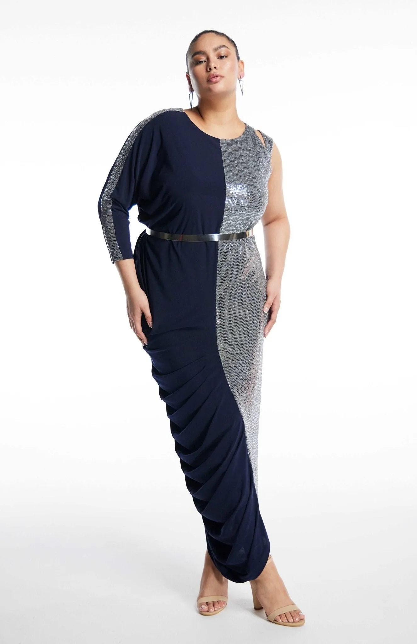 Mythodea Glam | Dazzling Elegance: Long Curve Evening Dress