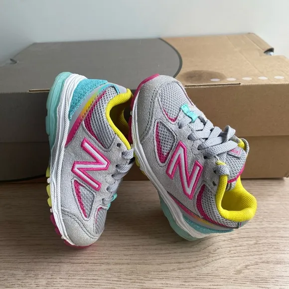 New Balance 888 Toddler Grey/Pink Sneakers- SZ 5 C