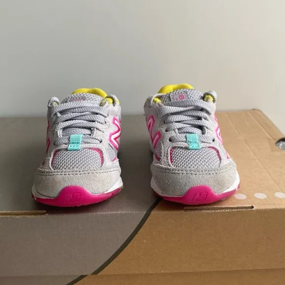 New Balance 888 Toddler Grey/Pink Sneakers- SZ 5 C