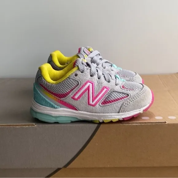 New Balance 888 Toddler Grey/Pink Sneakers- SZ 5 C