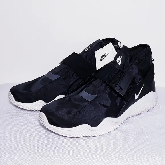 ⤵️NEW! NIKE Komyuter sneakers Men Size 10