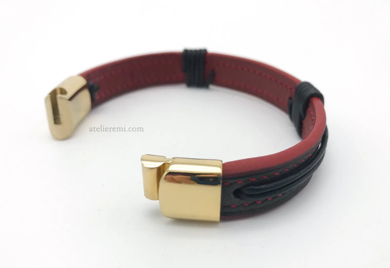 No. B01C-S | Single Personalized Bracelet (Cowhide Lined Interior)