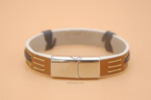 No. B02C-S | Grace Bracelet - Single (Cowhide Lined Interior)
