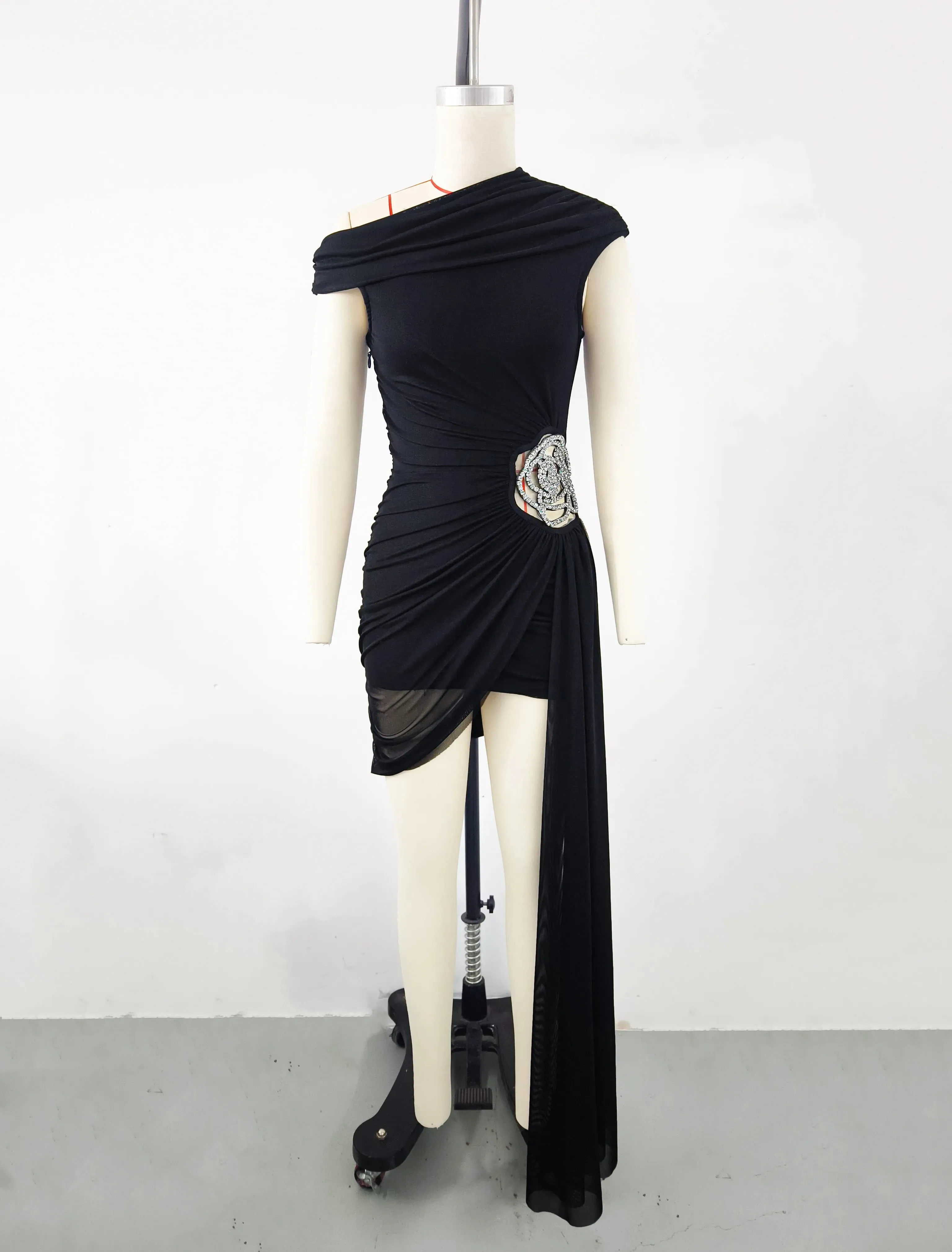 One Shoulder Draped Bodycon Luxury Diamond Flower Runway Dress