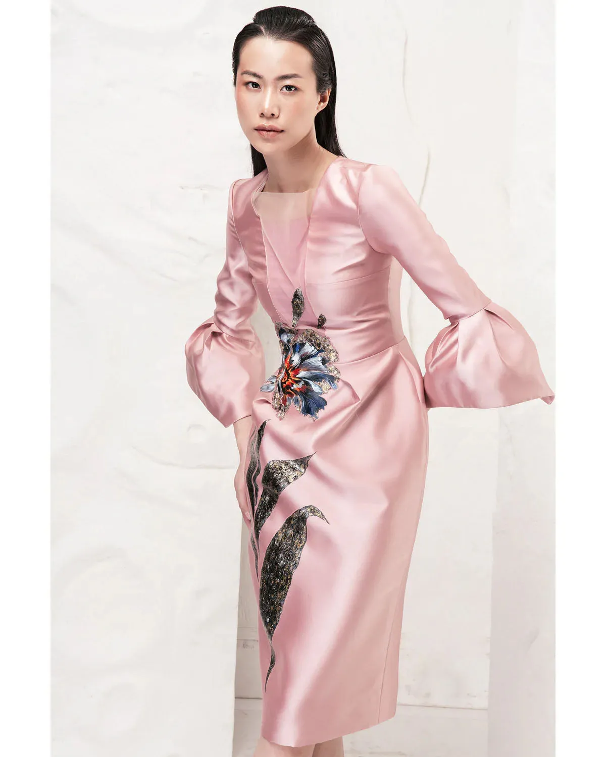 POPPY-PAINTED VOLUMINOUS SLEEVE MIDI DRESS