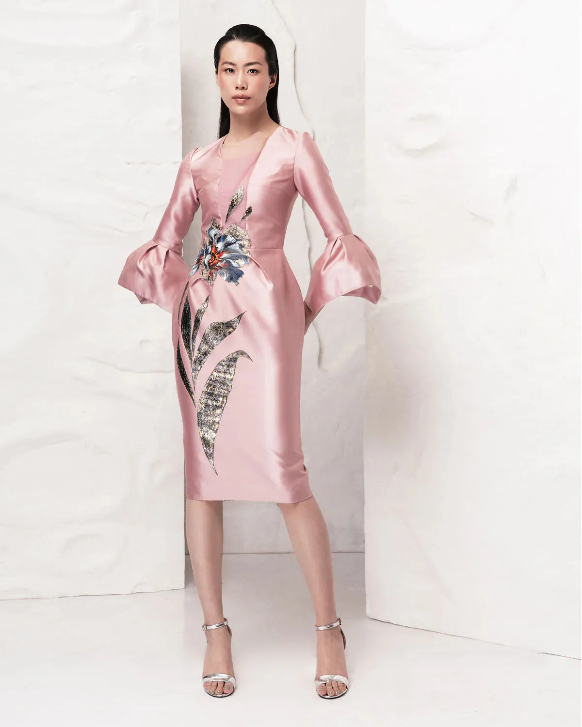 POPPY-PAINTED VOLUMINOUS SLEEVE MIDI DRESS