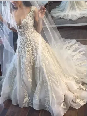 Princess Tulle Applique Wedding Dresses,Sleeveless V-neck Court Train Wedding Dresses