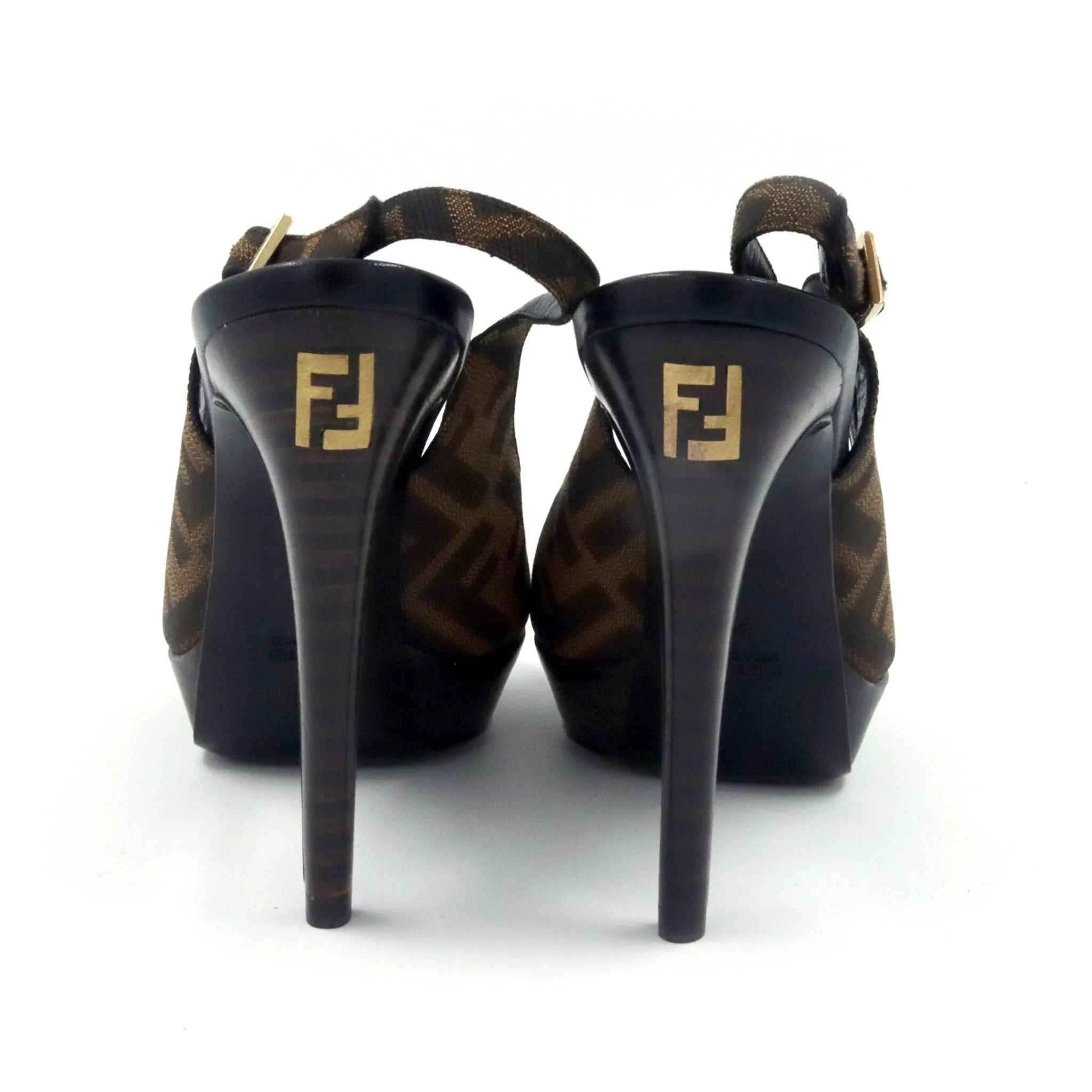 Sandalias Fendi