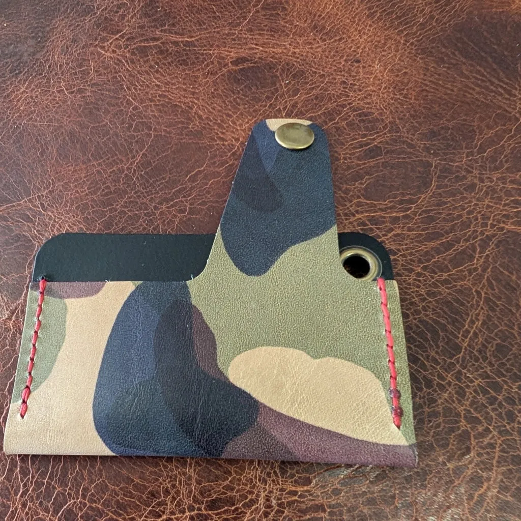 The RSO minimalist wallet | Camo Editions