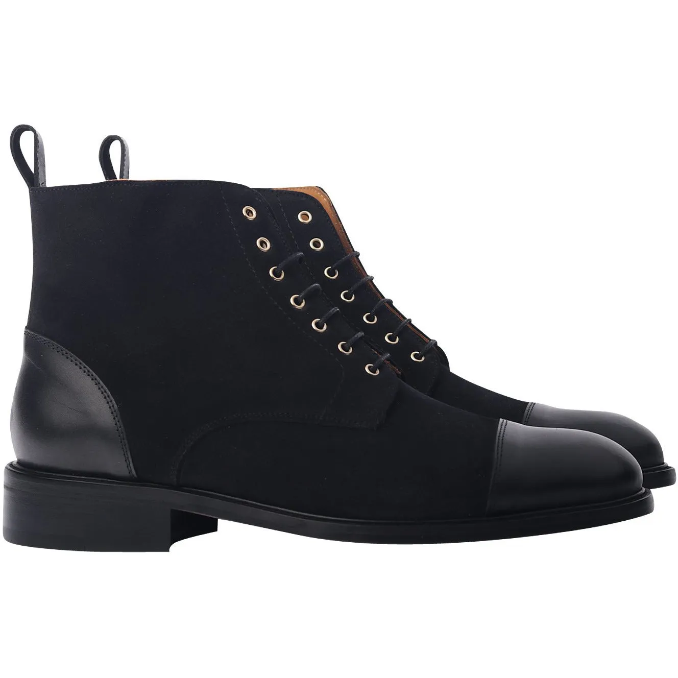 The Valdez Boot in Black