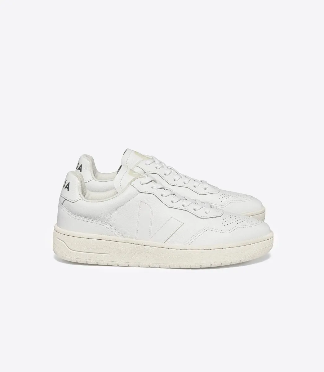 V-90 Sneaker