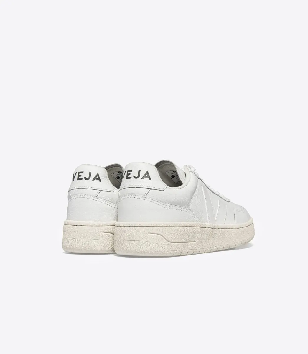 V-90 Sneaker