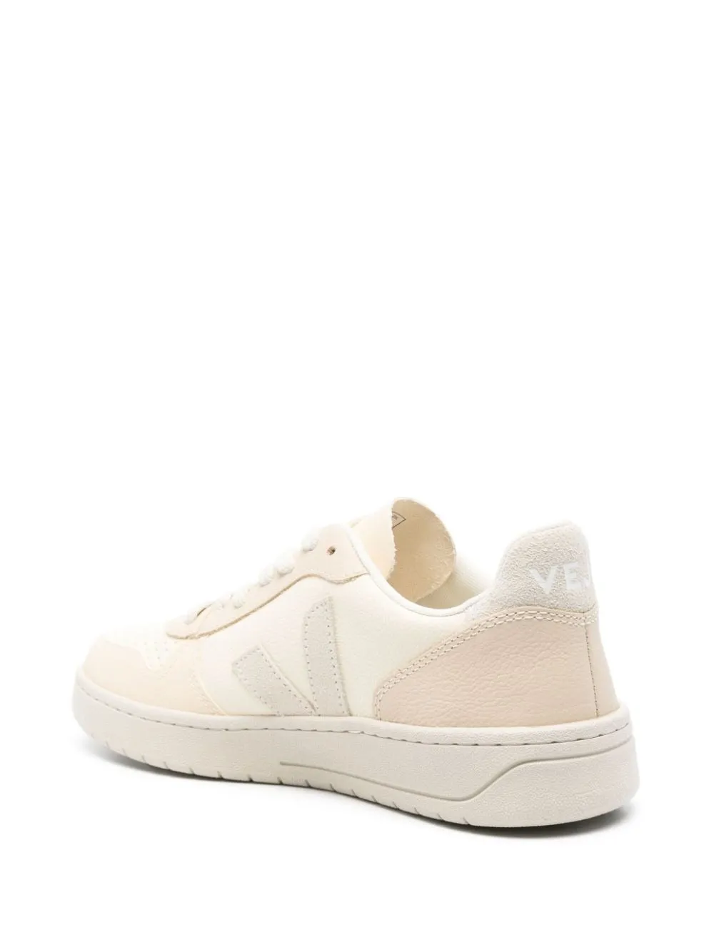 Veja V-10 Chromefree Leather in Multico/Cashew/Pierre